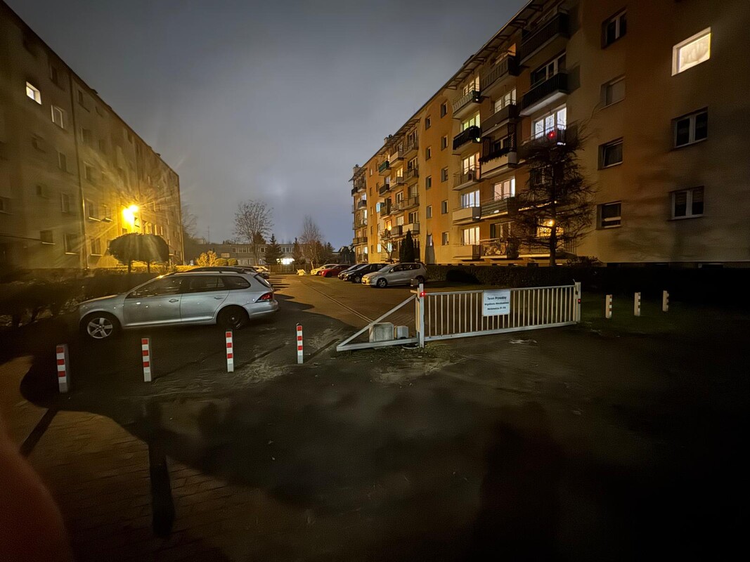 Elbląg Oferuję wynajem 2 pokoje plus balkon - jasne cieplutkie mieszkanie o powierzchni 34 m².
W Elblągu przy ul.
