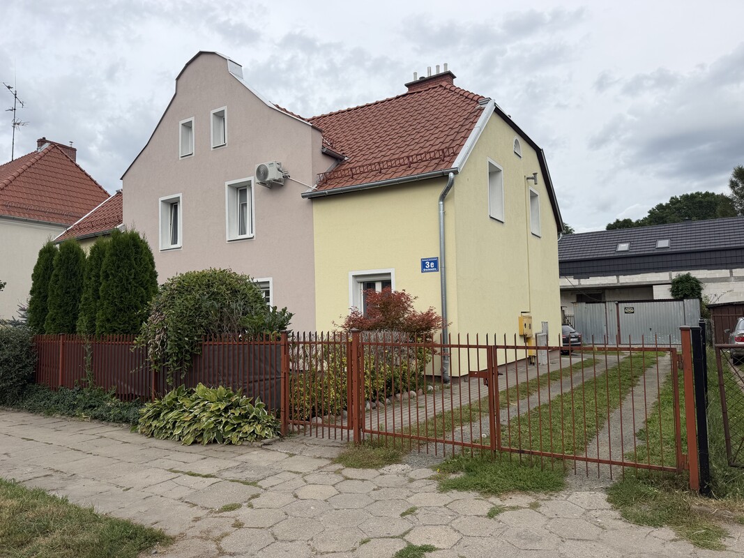 Elbląg Grochowska - 46 m2,2-pokojowe, Garaż, Klimatyzacja, piwnica 7m2.Kuchnia po remoncie.