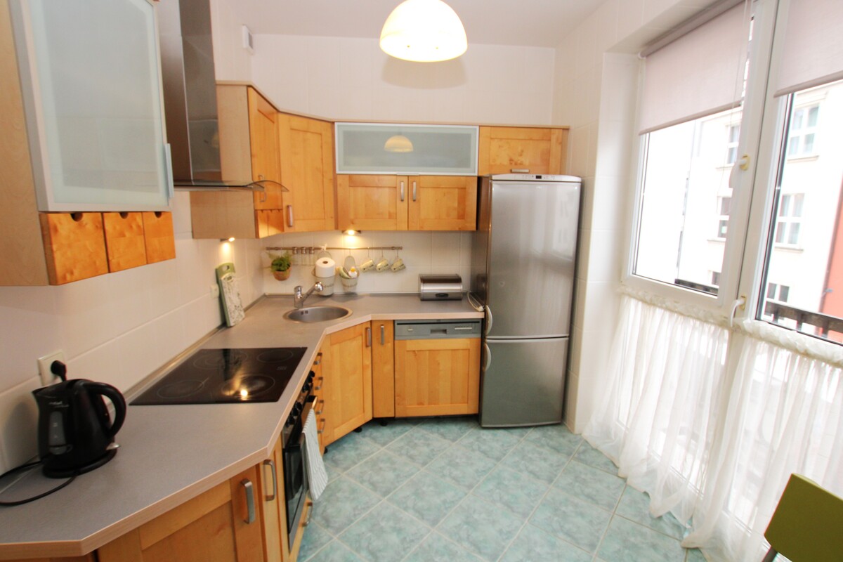 Elbląg NIERUCHOMOŚCI ANNA KRASZEWSKA Mieszkanie 3-pokojowe na Starym Mieście ul. Stary Rynek