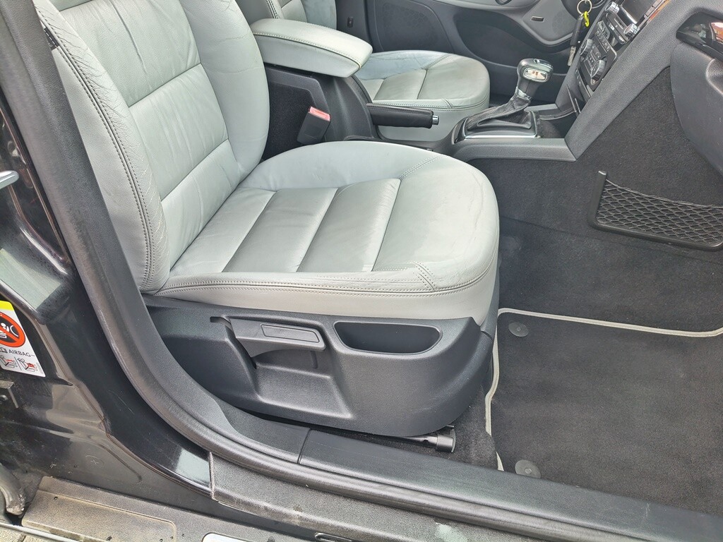Elbląg SKODA OCTAVIA 2 LIFTSilnik : 2.0 TDi 140KMPełna wersja LAURIN & KLEMENT