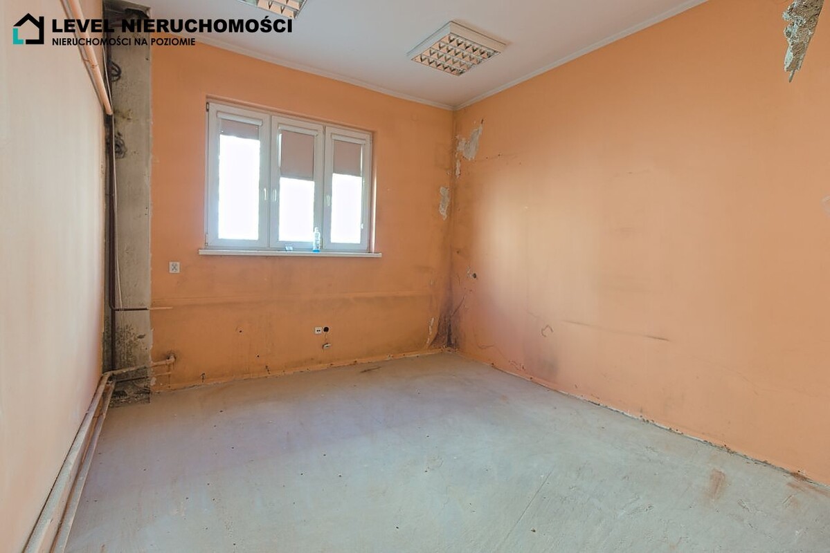 Elbląg LEVEL NIERUCHOMOŚCILokal w mieście z możliwościamiul. Wyspiańskiego 269,8 m2NIERUCHOMOŚCI NA POZIOMIE