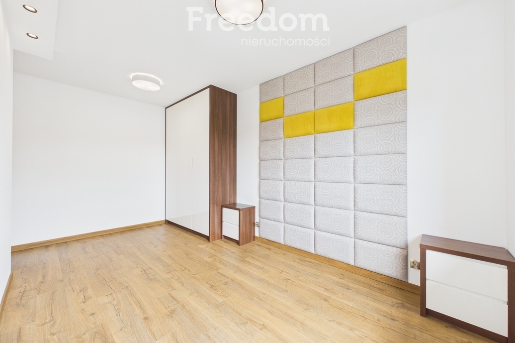 Elbląg FREEDOM NIERUCHOMOŚCIWynajmę mieszkanie - Elbląg, Nowogródzka. Komfortowy apartament z garażem i dużą