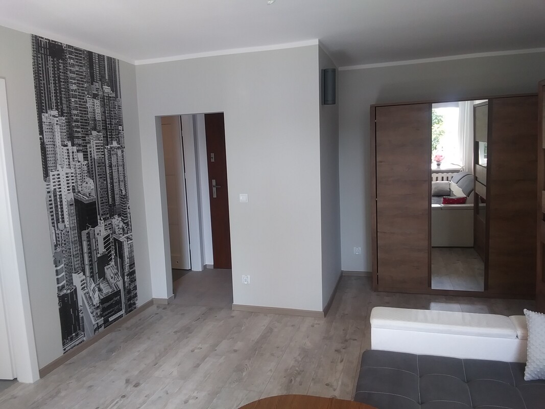 Elbląg Kawalerka 30m2 + piwnica 3,5m2 + Balkon z widokiem na parkos. Zawada, ul. WiejskaParter, wszystkie media z