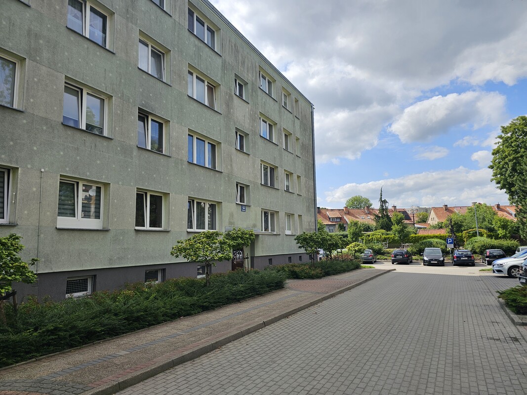 Elbląg SPRZEDAM MIESZKANIE 3 POKOJOWE- 60m2
UL. ŻEGLARSKA,
MEDIA Z MIASTA,
BLISKO PARK KAJKI.