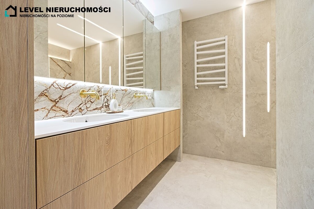 Elbląg LEVEL NIERUCHOMOŚCI  Genialne mieszkanie dwupoziomowe, ul. Topolwa, Elbląg  NIERUCHOMOŚCI NA POZIOMIE