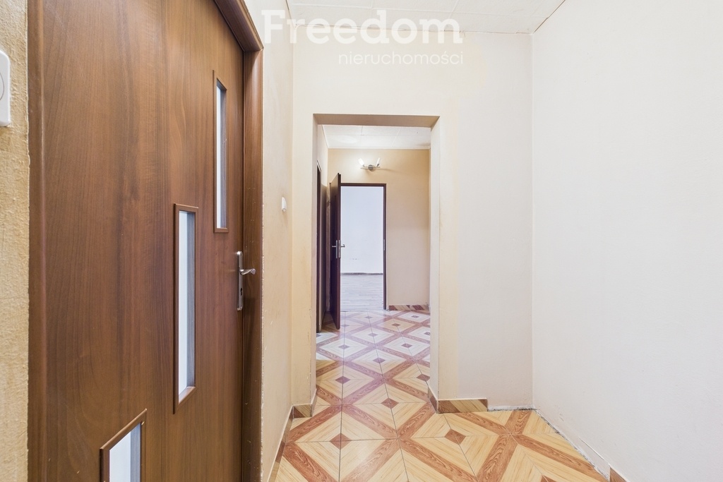 Elbląg FREEDOM NIERUCHOMOŚCISprzedam mieszkanie - Elbląg, Ogólna. Mieszkanie składa się z dwóch pokoi, kuchni,