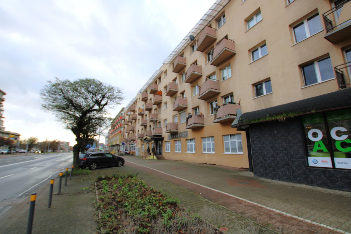 Elbląg NIERUCHOMOŚCI ANNA KRASZEWSKA Mieszkanie dwupokojowe w centrum miasta ul. Hetmańska