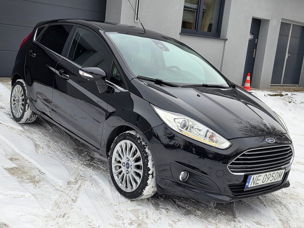 Elbląg Ford Fiesta, benzyna, 2014 rok - pełna opcja wyposażenia. Ładne zadbane auto, wizualnie bardzo ładnie