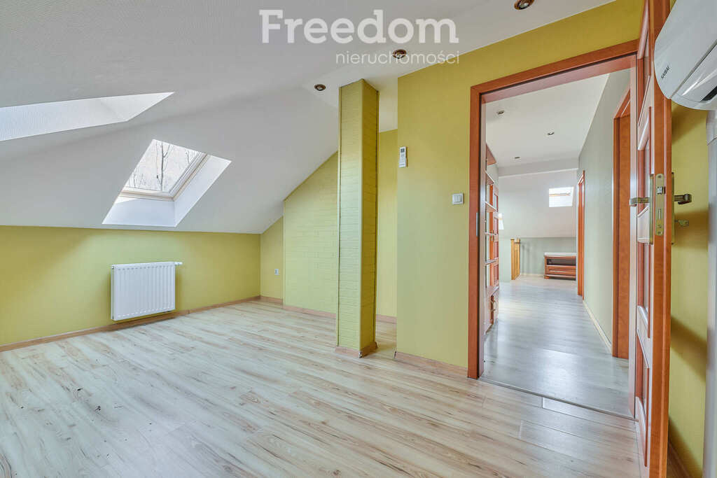 Elbląg FREEDOM NIERUCHOMOŚCISprzedam dom - Elbląg, Freta. Wymarzony dom z możliwością prowadzenia biznesu –