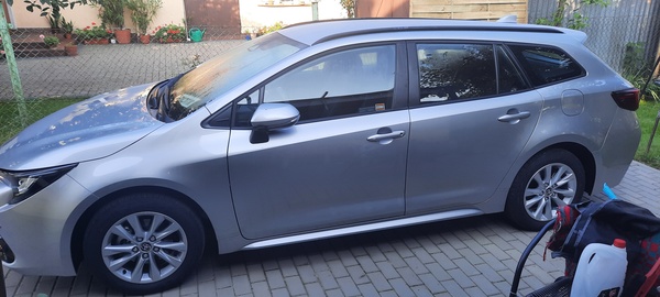 Elbląg Toyota Corolla kombi 2023 poj 1800benz-hybryda