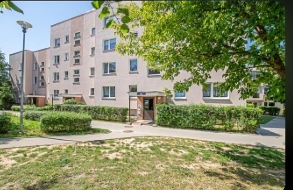 Elbląg 🏡 Sprzedam kawalerkę – mieszkanie 1 pokojowe z oddzielną kuchniąElbląg, ul. Brzechwy, osiedle Nad Jarem, 36