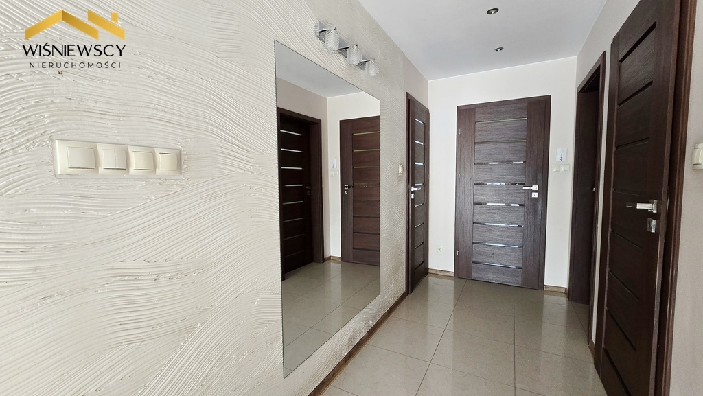 Elbląg WIŚNIEWSCY NIERUCHOMOŚCI Sp. z o.o.Sprzedam dom - Jegłownik, Gronowska. Oferta:
Na sprzedaż funkcjonalny