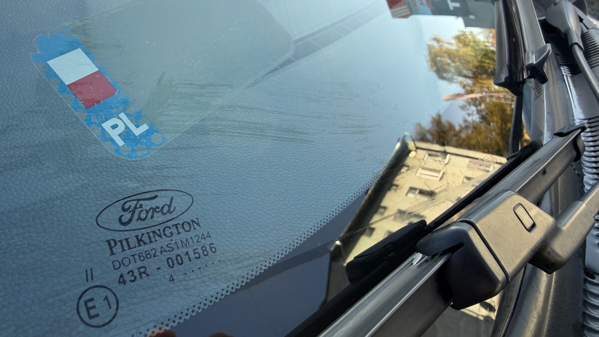 Elbląg Auto Leew LEWANDOWSKI Kupujemy i Sprzedajemy tylko dobre auta Za auta z Polskiego Salonu Płacimy Najwięcej FORD