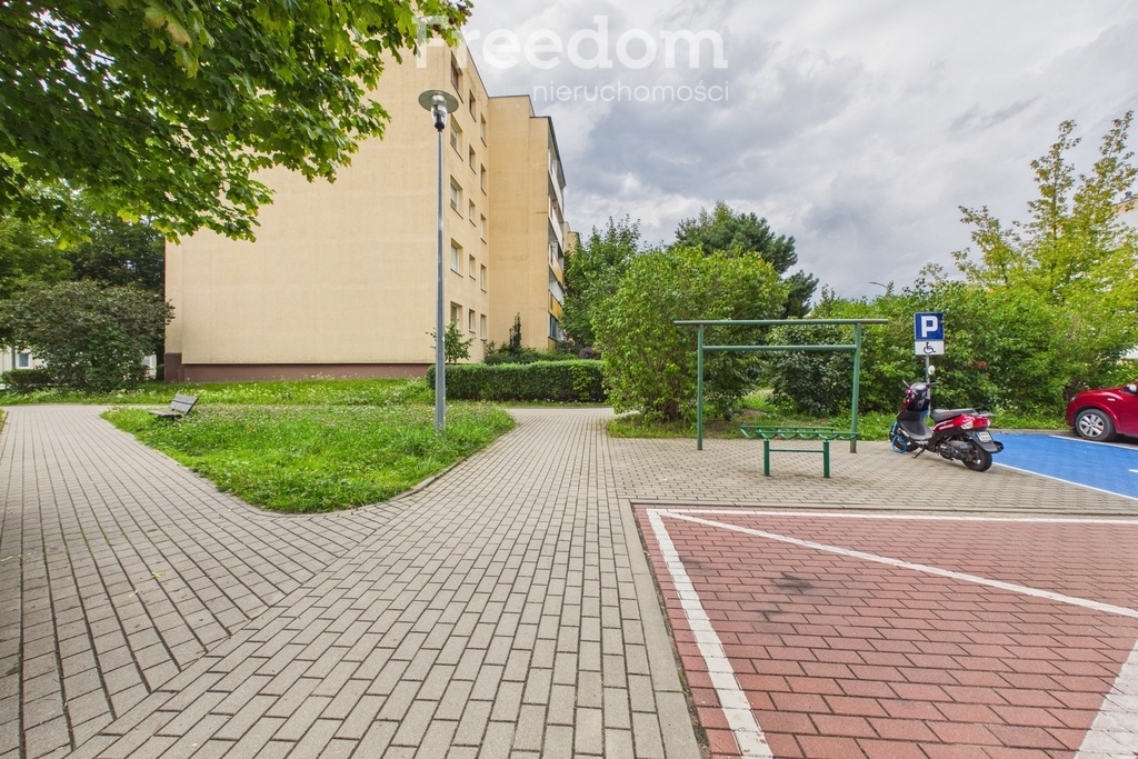 Elbląg FREEDOM NIERUCHOMOŚCISprzedam mieszkanie - Elbląg, Władysława Broniewskiego. Na sprzedaż ustawna kawalerka o