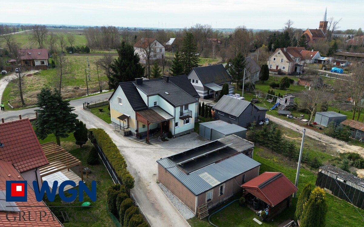 Elbląg Na sprzedaż mieszkanietrzypokojowe o powierzchni 77 m2 w miejscowości Zwierzno , 20 km od Elbląga, 4 km od