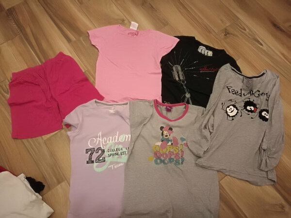 Elbląg Witam sprzedam dużą ilość ubrań od XS do L. Zapraszam do oglądania kontakt najlepiej SMS ceny od 5 zł