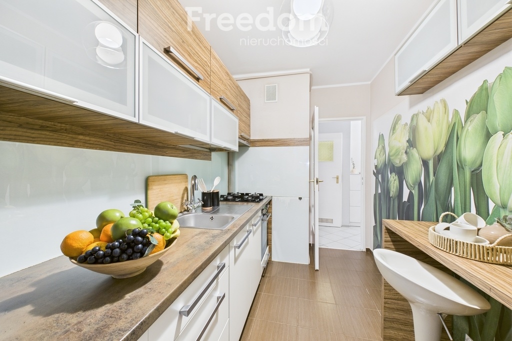 Elbląg FREEDOM NIERUCHOMOŚCISprzedam mieszkanie - Elbląg, Fromborska. Na sprzedaż ustawne mieszkanie 3-pokojowe o