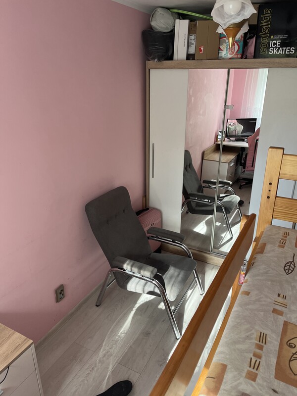 Elbląg Sprzedam 2 pokojowe mieszkanie o powierzchni ok 40m2 położone przy ulicy Wiejskiej w Elblągu.
