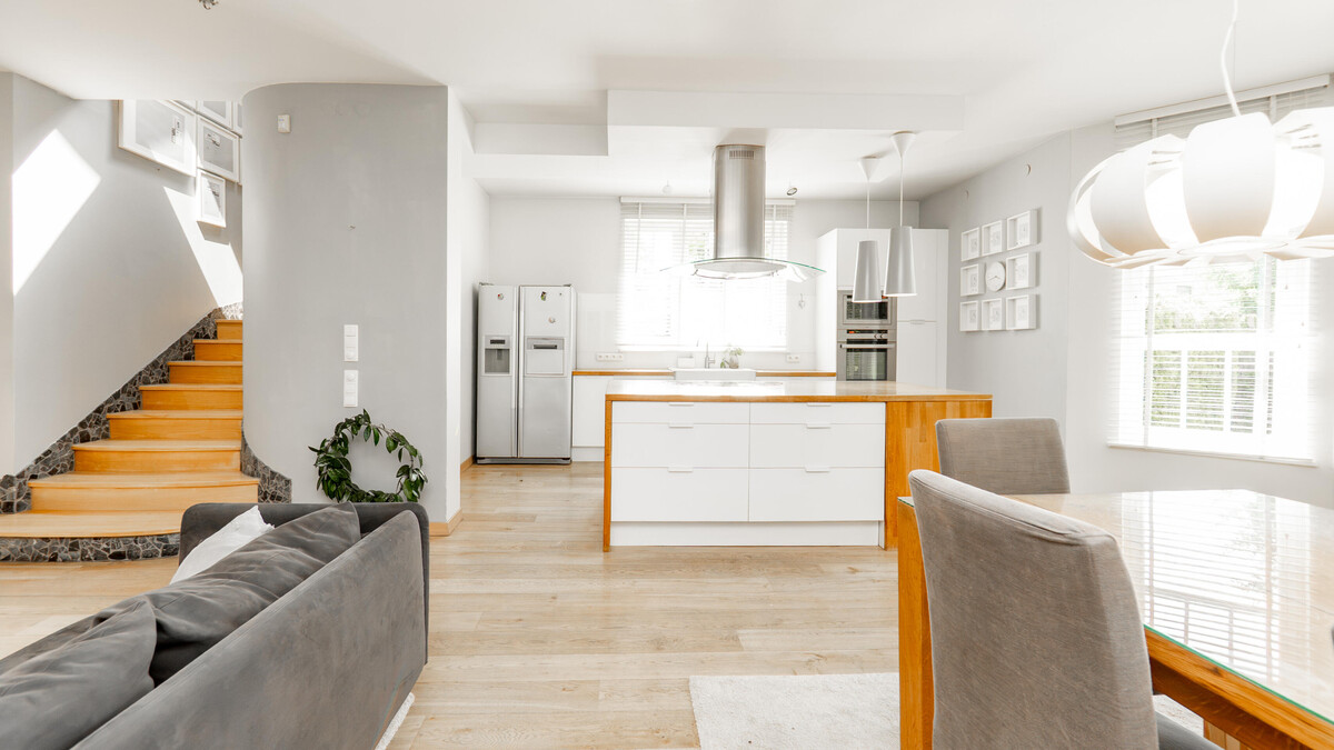 Elbląg TO MY SPRZEDAJEMYNIERUCHOMOŚCI W TYM MIEŚCIEBIURO NIERUCHOMOŚCIAMERICAN HOMEFOR SALE - DOM ul. WILEŃSKA