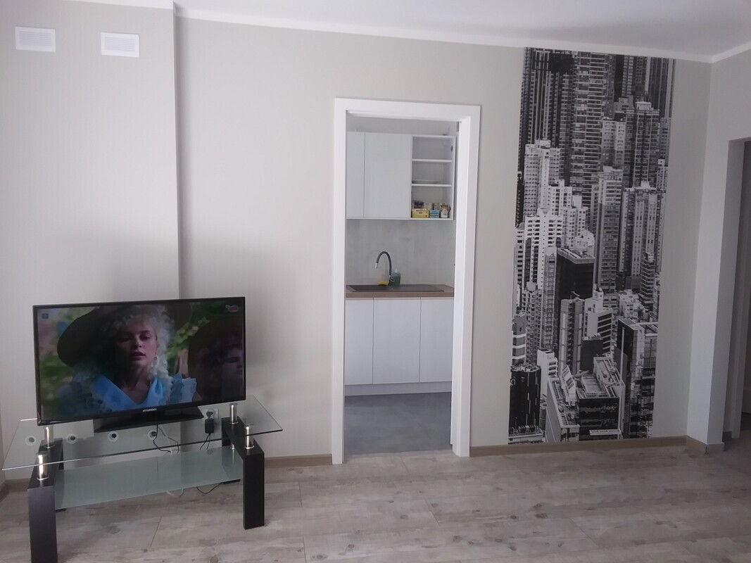 Elbląg Kawalerka 30m2 + piwnica 3,5m2 + Balkon z widokiem na parkos. Zawada, ul. WiejskaParter, wszystkie media z