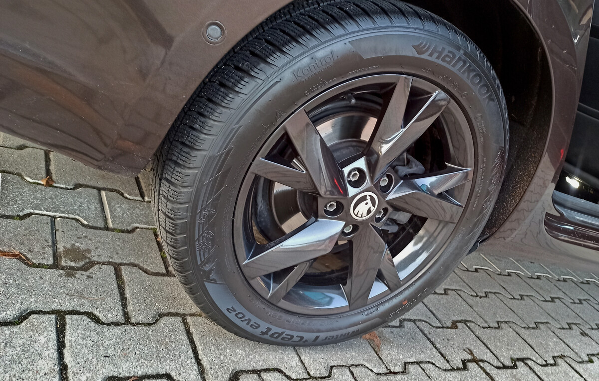 Elbląg SKODA SUPERB LIFT 2015 r.   2.0 DIESEL 170 KM AUTOMATPOLSKI SALON  STAN IDEALNY