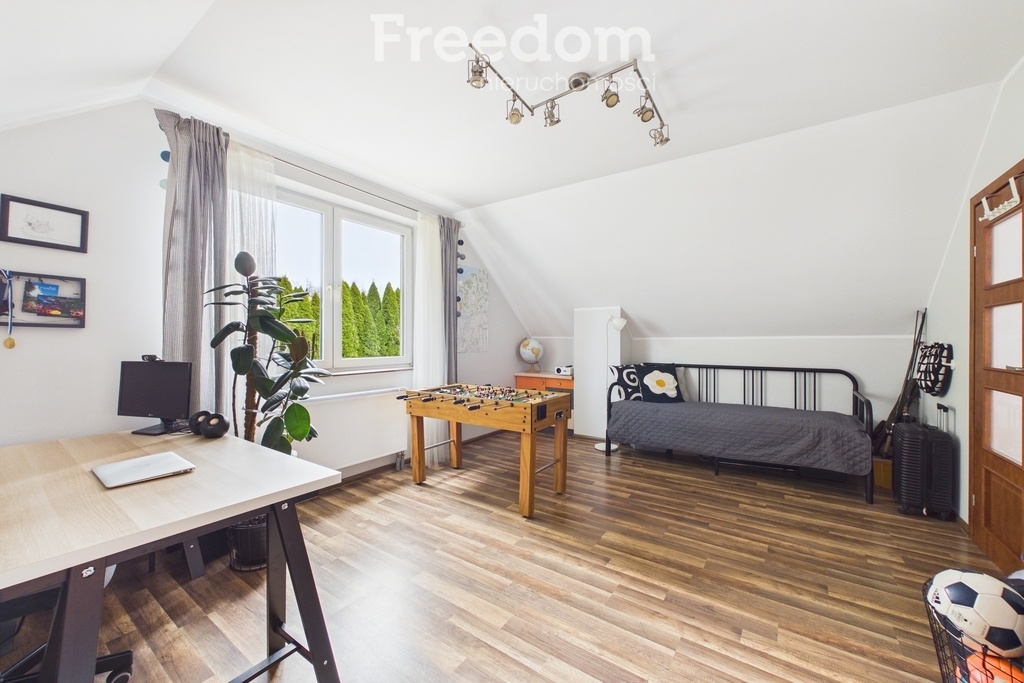 Elbląg FREEDOM NIERUCHOMOŚCISprzedam dom - Elbląg. Z przyjemnością prezentuję ofertę sprzedaży bardzo