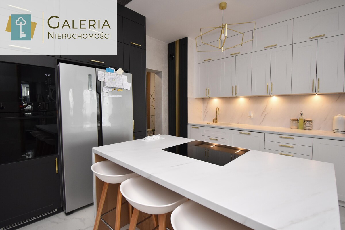 Elbląg GALERIA NIERUCHOMOŚCIZ pasji i miłości do nieruchomościNa sprzedaż: Przestronny, nowoczesny, umeblowany