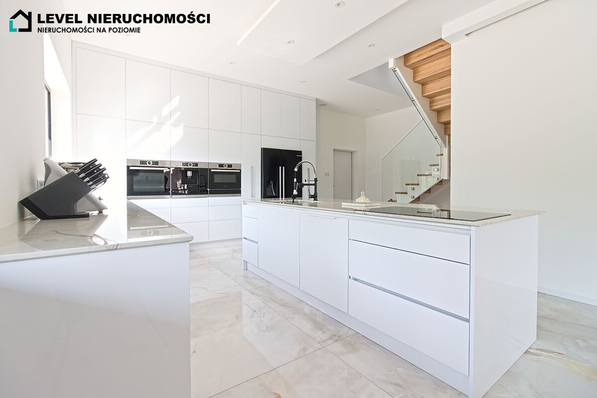 Elbląg LEVEL NIERUCHOMOŚCI Nowoczesny dom pod ElblągiemMyślęcin259,10 m2 NIERUCHOMOŚCI NA POZIOMIE