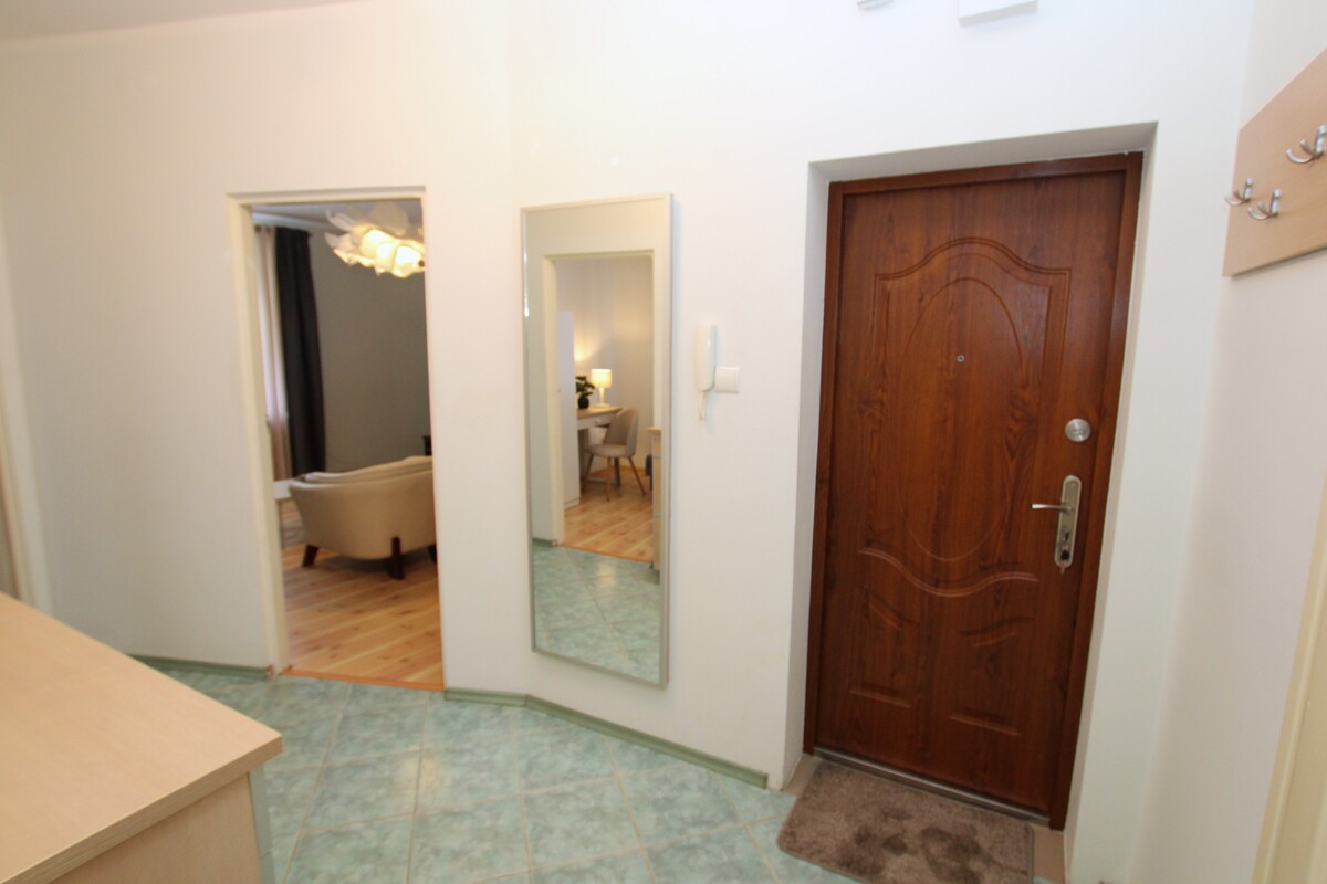 Elbląg NIERUCHOMOŚCI ANNA KRASZEWSKA Mieszkanie 3-pokojowe na Starym Mieście ul. Stary Rynek