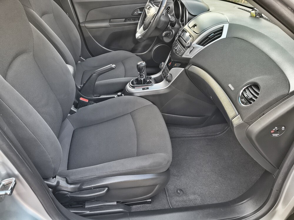 Elbląg CHEVROLET CRUZESilnik : 1.6 124KMMały przebieg : 108 tys. km!Zarejestrowany i opłacony!