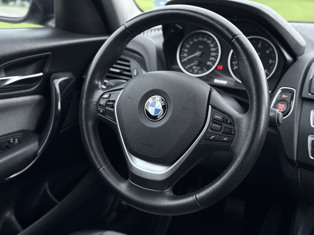 Elbląg BMW Seria 1 118D 143km Navi Led czujniki parkowania alufelgi ZAREJESTROWANY
