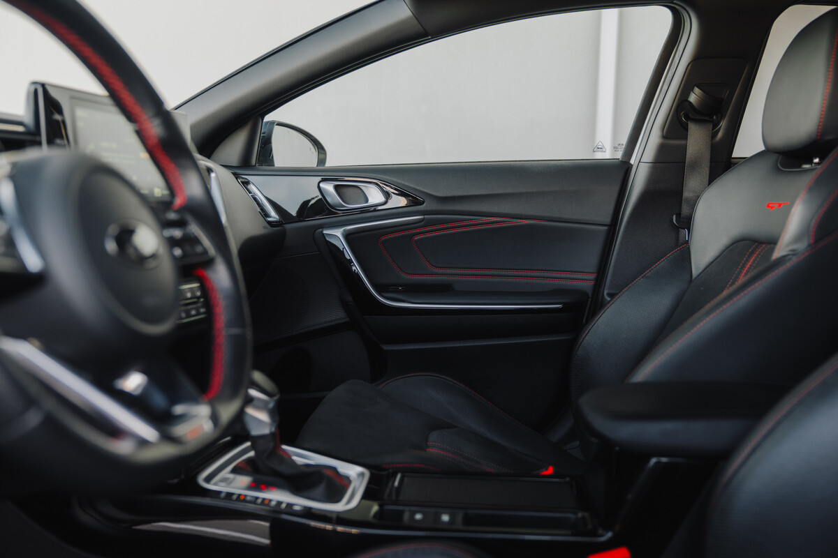 Elbląg KIA ProCeed 1.6 GT 204 KM – Pierwszy właściciel, polski salon, bezwypadkowy!Dynamiczne auto o
