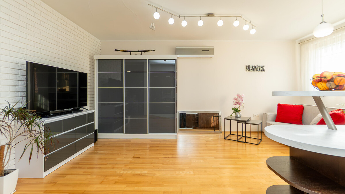 Elbląg TO MY SPRZEDAJEMYNIERUCHOMOŚCI W TYM MIEŚCIEBIURO NIERUCHOMOŚCIAMERICAN HOMEFOR SALE - PRZYTULNE MIESZKANIE