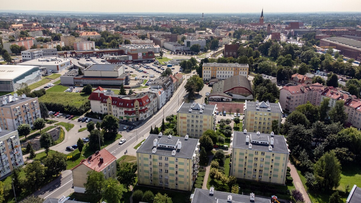 Elbląg TO MY SPRZEDAJEMYNIERUCHOMOŚCI W TYM MIEŚCIEBIURO NIERUCHOMOŚCIAMERICAN HOMEFOR SALE - 3 POKOJE -