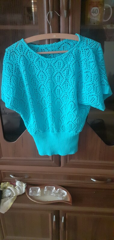 Elbląg Sprzedam odzież damską widoczna na zdjęciach za symboliczne 50zl. .. .. od rozmiaru S do L. .. .. .są sweterki,