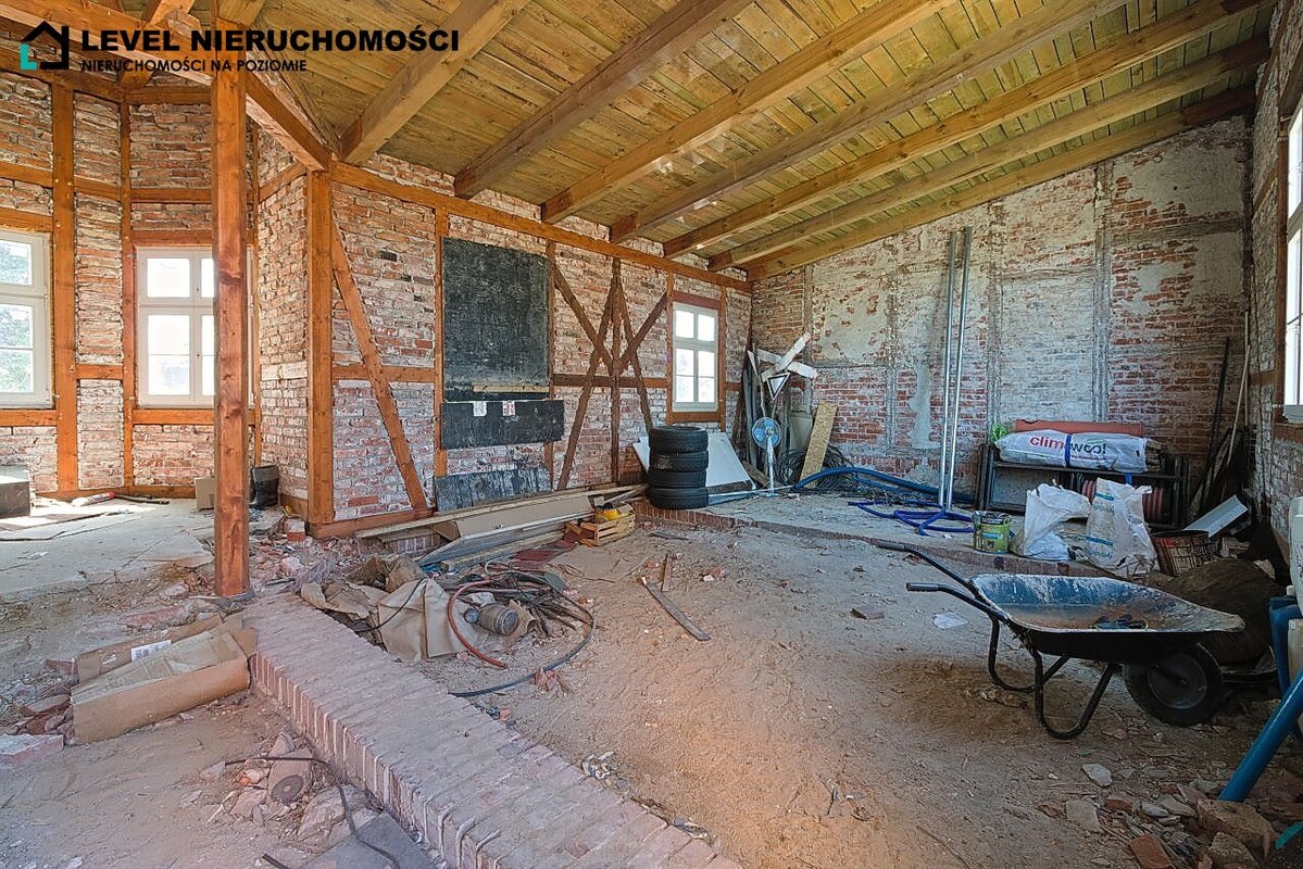 Elbląg LEVEL NIERUCHOMOŚCI Dawny dworzec w Tolkmickuul. Morska NIERUCHOMOŚCI NA POZIOMIE