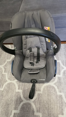 Elbląg Sprzedam fotelik samochodowy firmy MAXI-COSI 0-13 kg