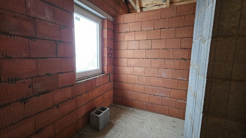 Elbląg BIURO NIERUCHOMOŚCISZULC& SZULCPowierzchnia działki: 700 m2Dom na sprzedaż w stanie surowym zamkniętym w