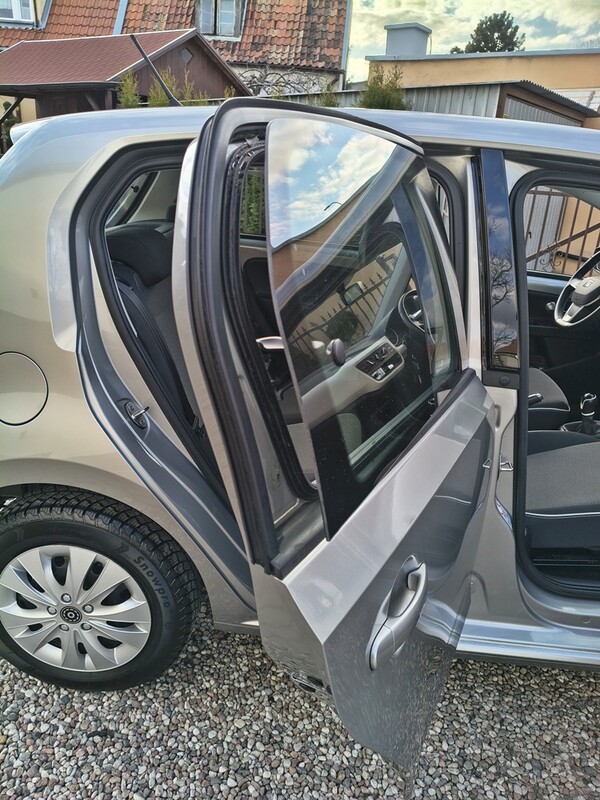 Elbląg SEAT MIIRok produkcji : 2017Silnik : 1.0 MPi 60KM PRZEBIEG : 42 TYS. KM!!!