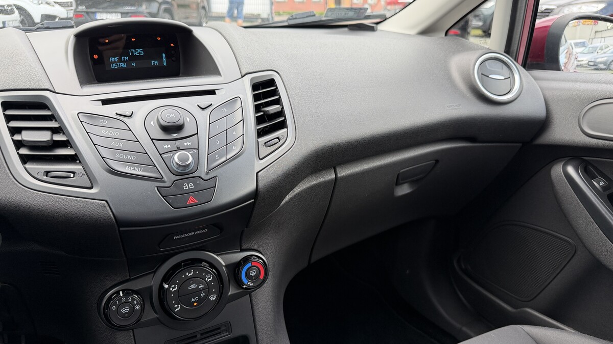 Elbląg Auto Leew LEWANDOWSKI Kupujemy i Sprzedajemy tylko dobre auta Za auta z Polskiego Salonu Płacimy Najwięcej FORD
