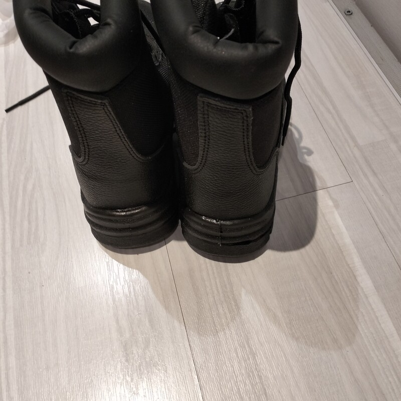 Elbląg Sprzedam buty Capillar, męskie rozmiar 44,oraz inne buty skórzane Zainteresowanym prześlę zdjęcia