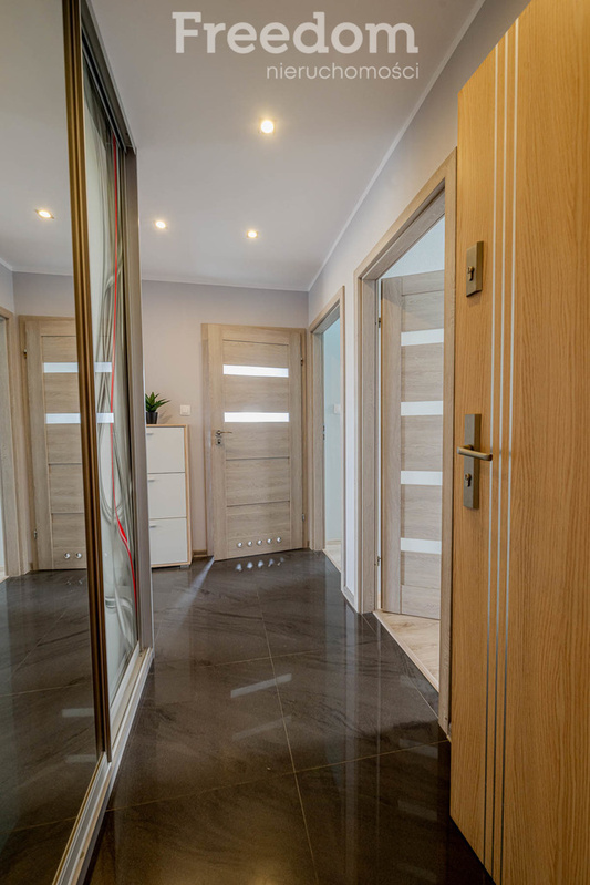 Elbląg FREEDOM NIERUCHOMOŚCIWynajmę mieszkanie - Elbląg, Władysława Broniewskiego. Nowoczesne mieszkanie z dużym