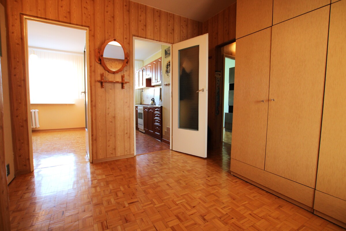 Elbląg NIERUCHOMOŚCI ANNA KRASZEWSKA Słoneczne 3-pokojowe mieszkanie, z dużym balkonem