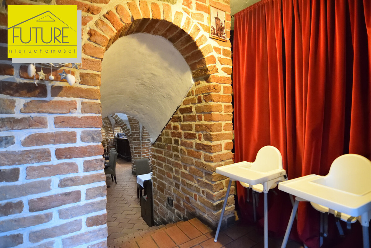 Elbląg FUTURE NIERUCHOMOŚCISprzedam komercyjny - Elbląg ul. Garbary LOKAL GASTRONOMICZNY Z PEŁNYM