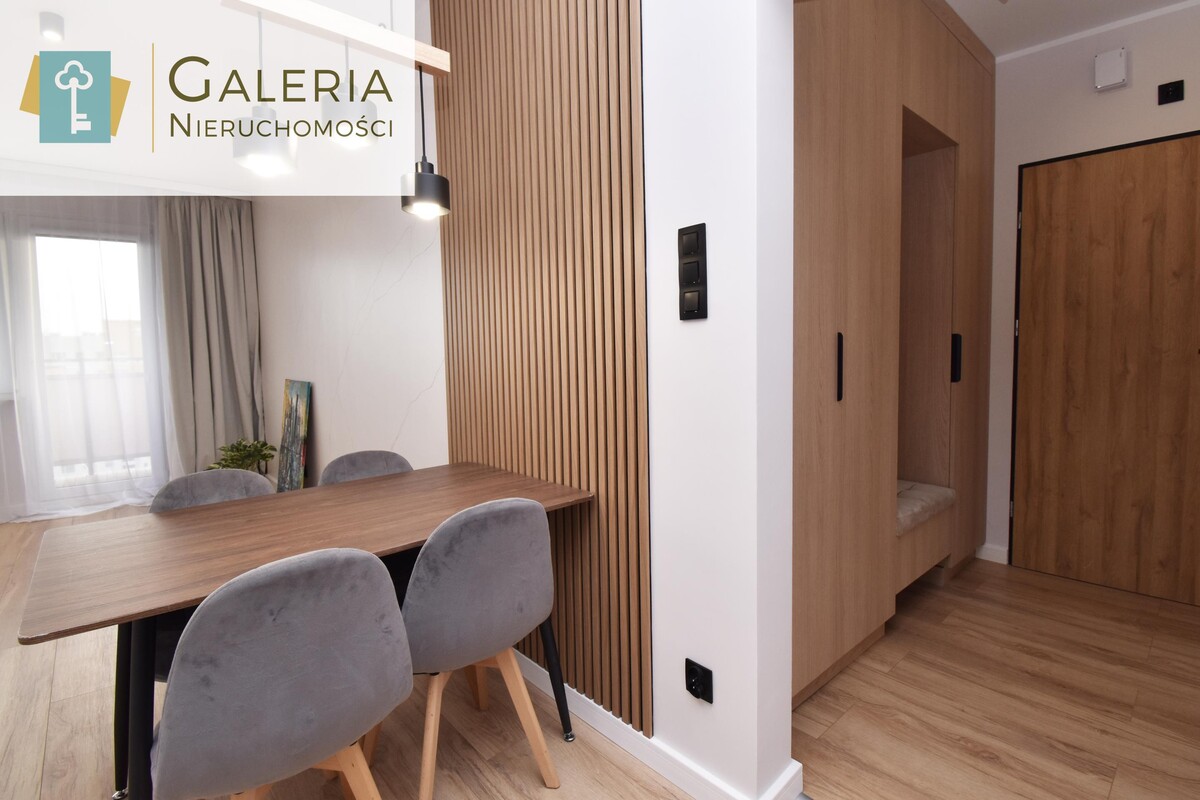 Elbląg GALERIA NIERUCHOMOŚCIZ pasji i miłości do nieruchomościNa sprzedaż: 4 pokoje, balkon, po generalnym remoncie