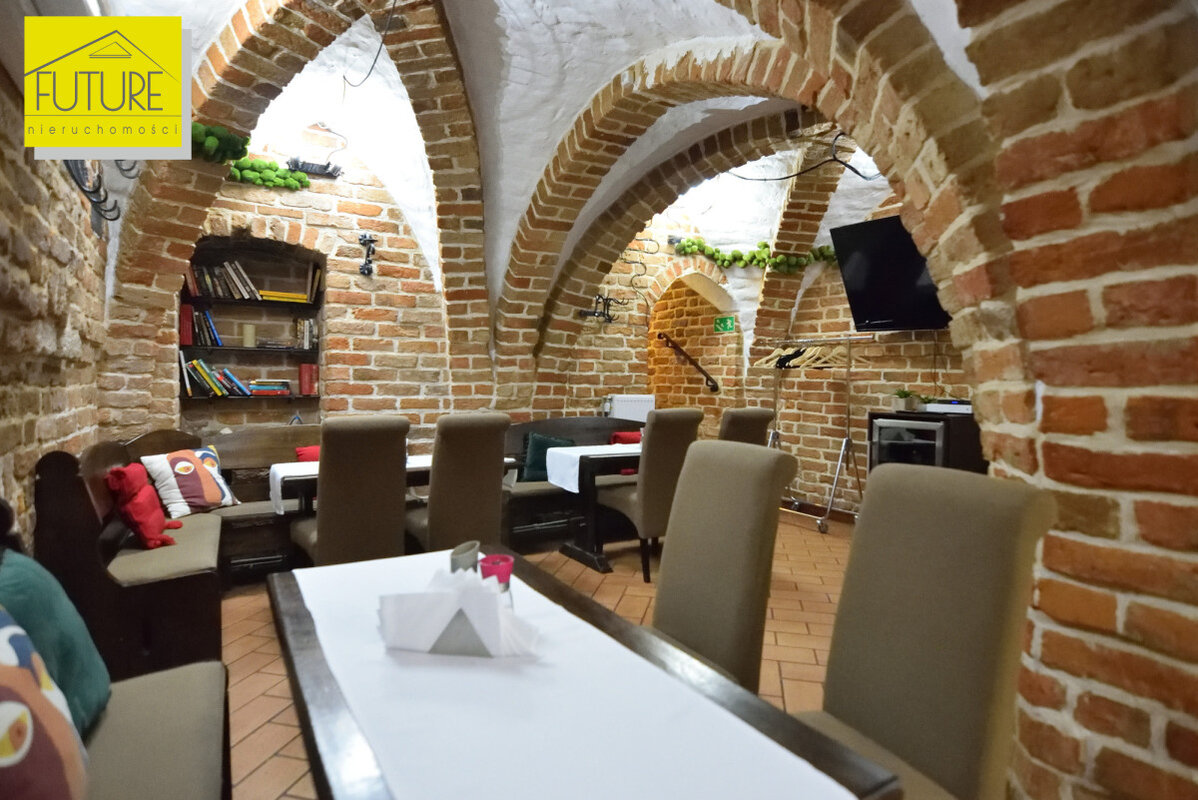 Elbląg FUTURE NIERUCHOMOŚCIWynajmę komercyjny - Elbląg, Garbary. WYNAJMIJ LOKAL GASTRONOMICZNY NA ELBLĄSKIEJ STARÓWCE