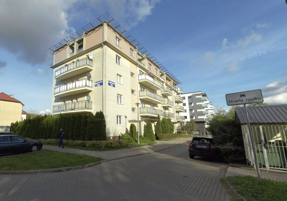 Elbląg Sprzedam bez pośredników – 4 pokoje z tarasem, klimatyzacją i garażem podziemnym. 2 komórki lokatorskie w