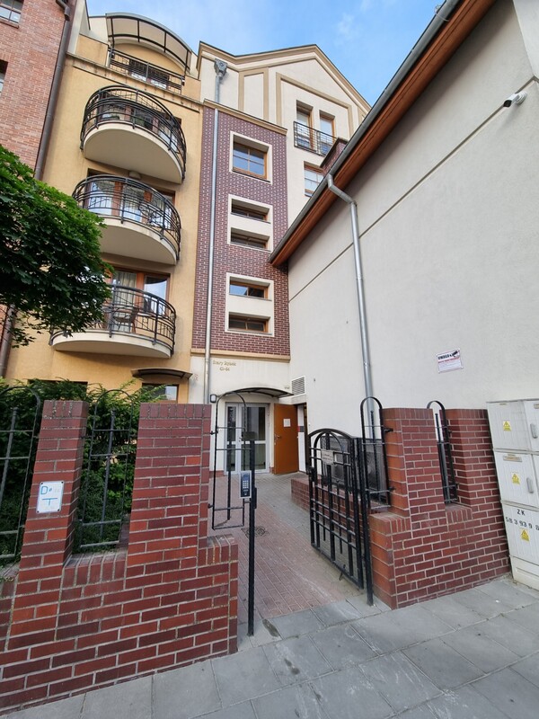 Elbląg BEZPOŚREDNIO | 79 m² na Starówce gotowe do zamieszkania| 1.piętro | Kupujący NIE płaci prowizji