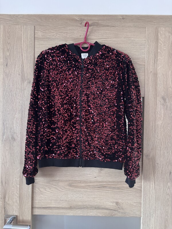 Elbląg Sprzedam ubrania dla dziewczynki w rozmiarach 158/164.Ubrania nowe lub w idealnym stanie