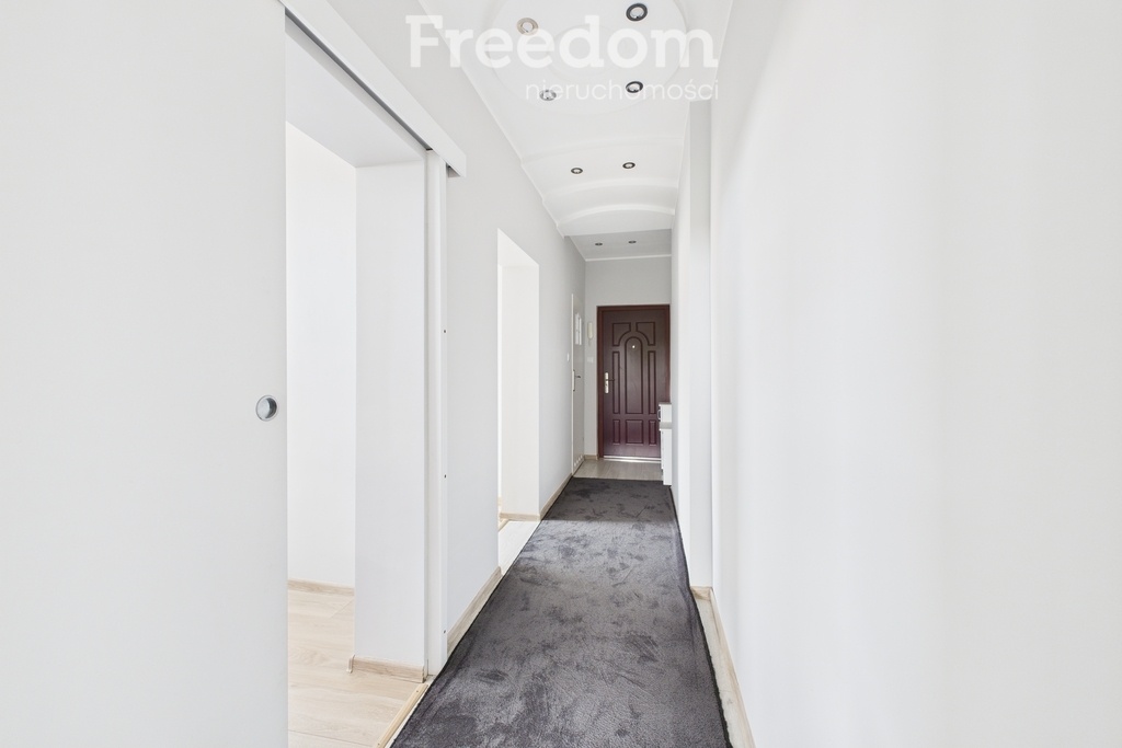 Elbląg FREEDOM NIERUCHOMOŚCISprzedam mieszkanie - Elbląg, Topolowa. Komfortowe 2-pokojowe mieszkanie po